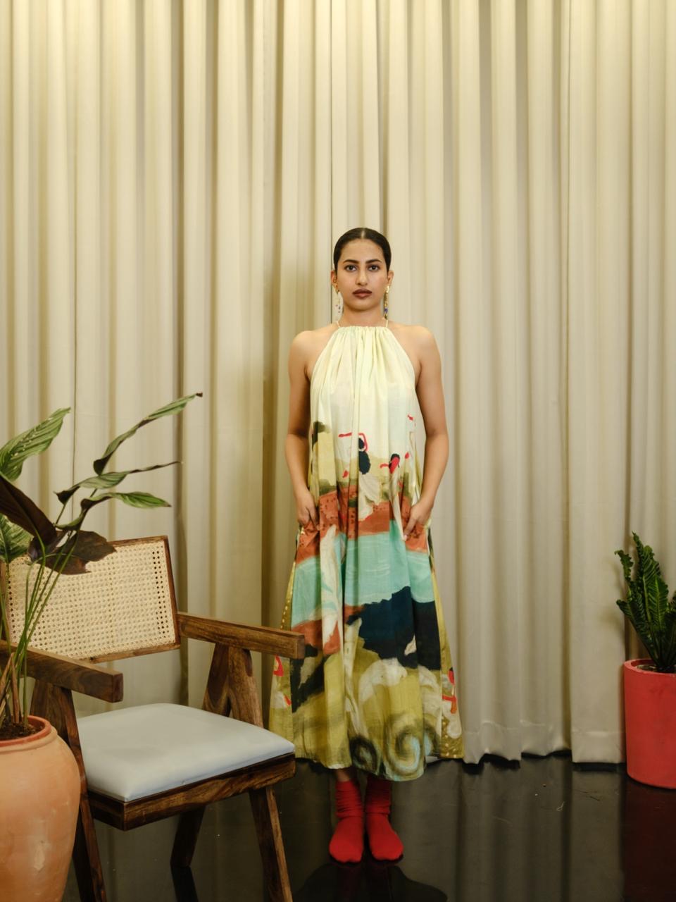 Kadhali beige halterneck-long