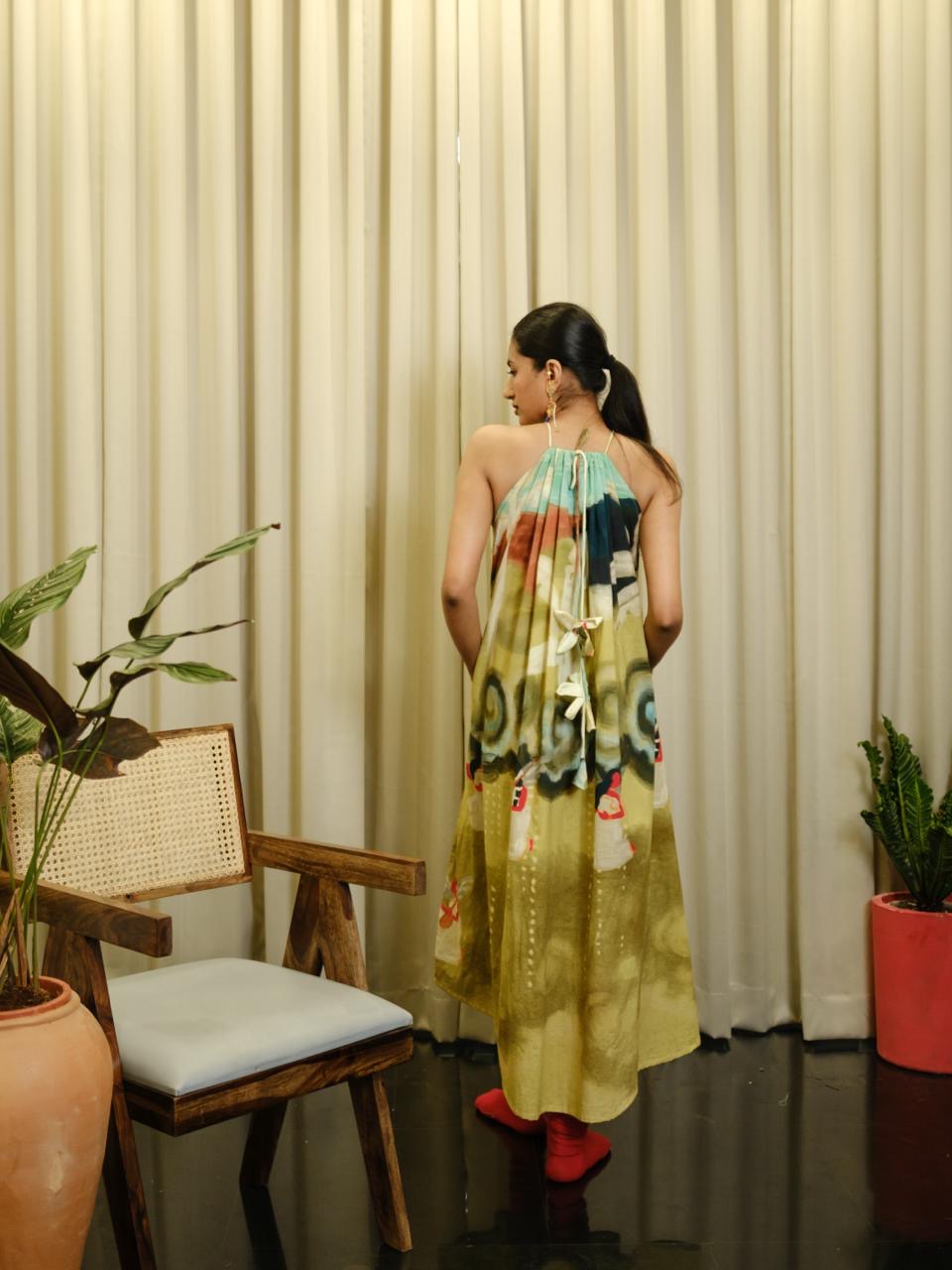 Kadhali beige halterneck-long