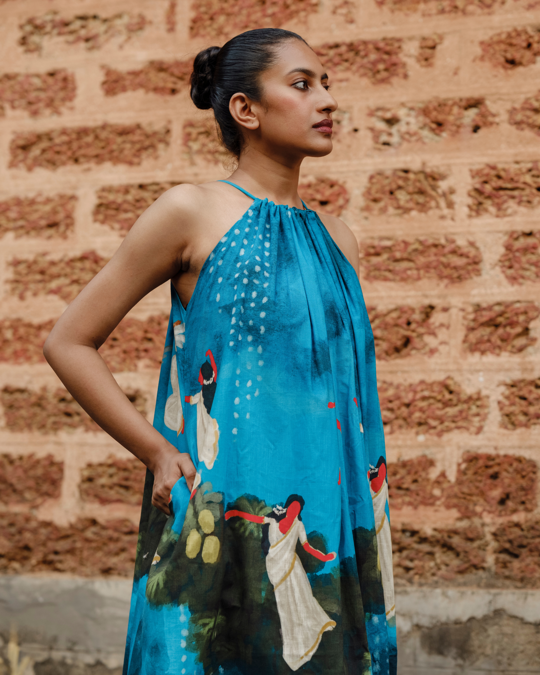 Kadhali freesize halterneck dress- blue