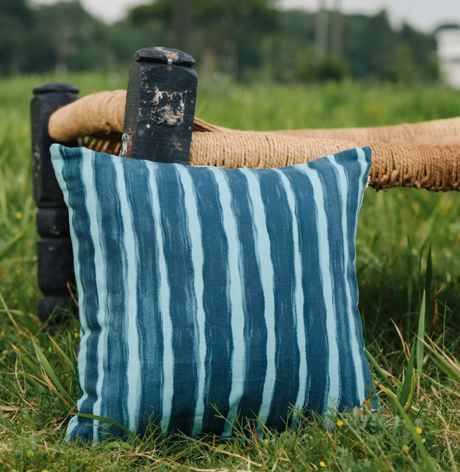 Kadhali cushion cover in blue