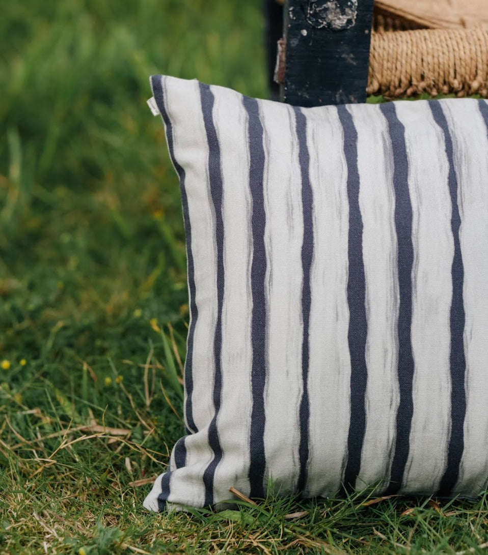 Kadhali cushion cover in black
