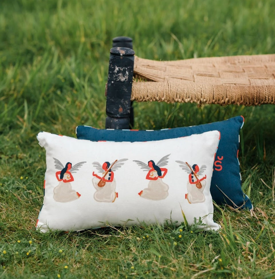 Nilaav cushion cover