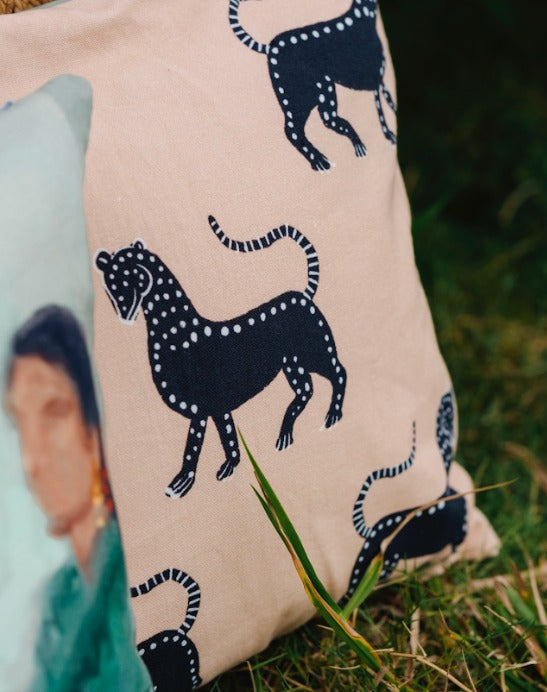 Stree cushion