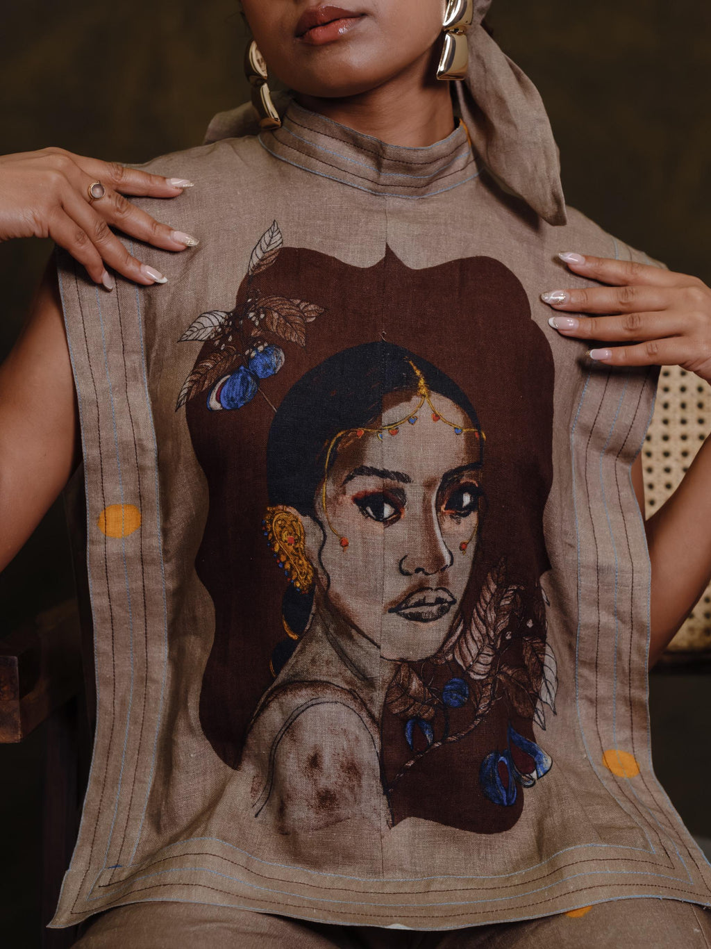 Jaathika bib top