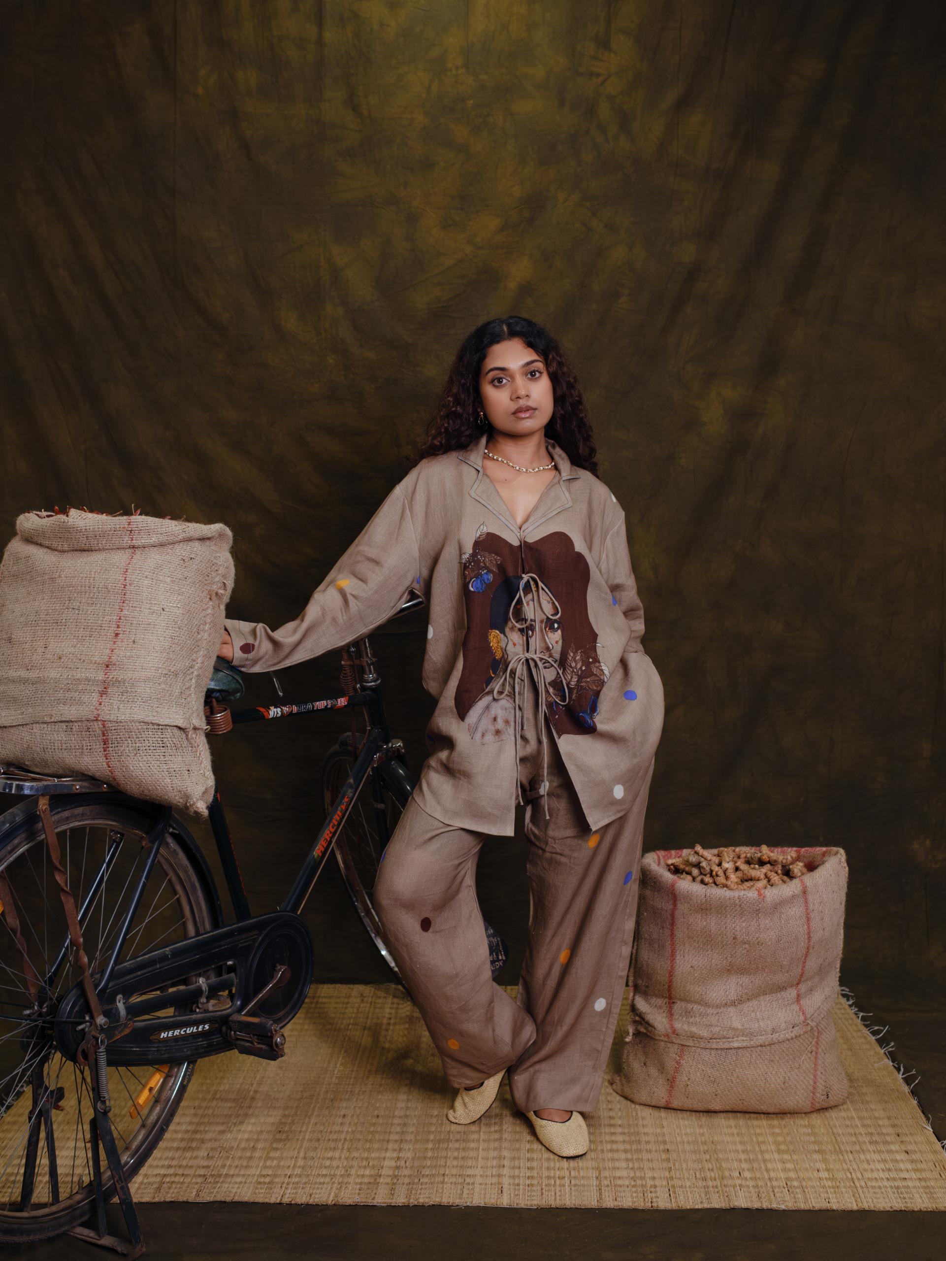 Jaathika front tie top