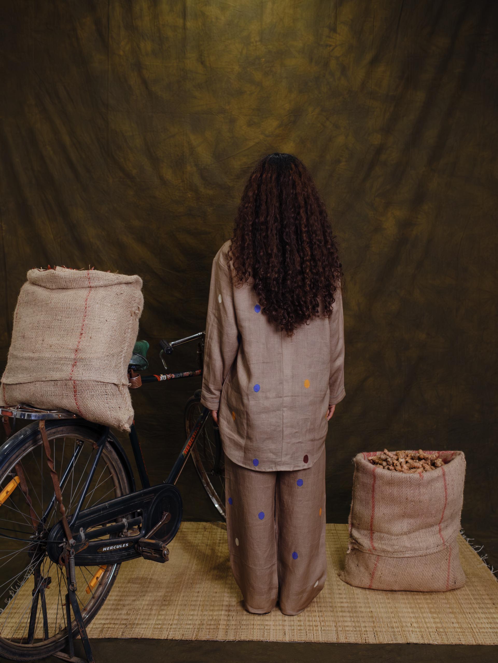 Jaathika front tie top