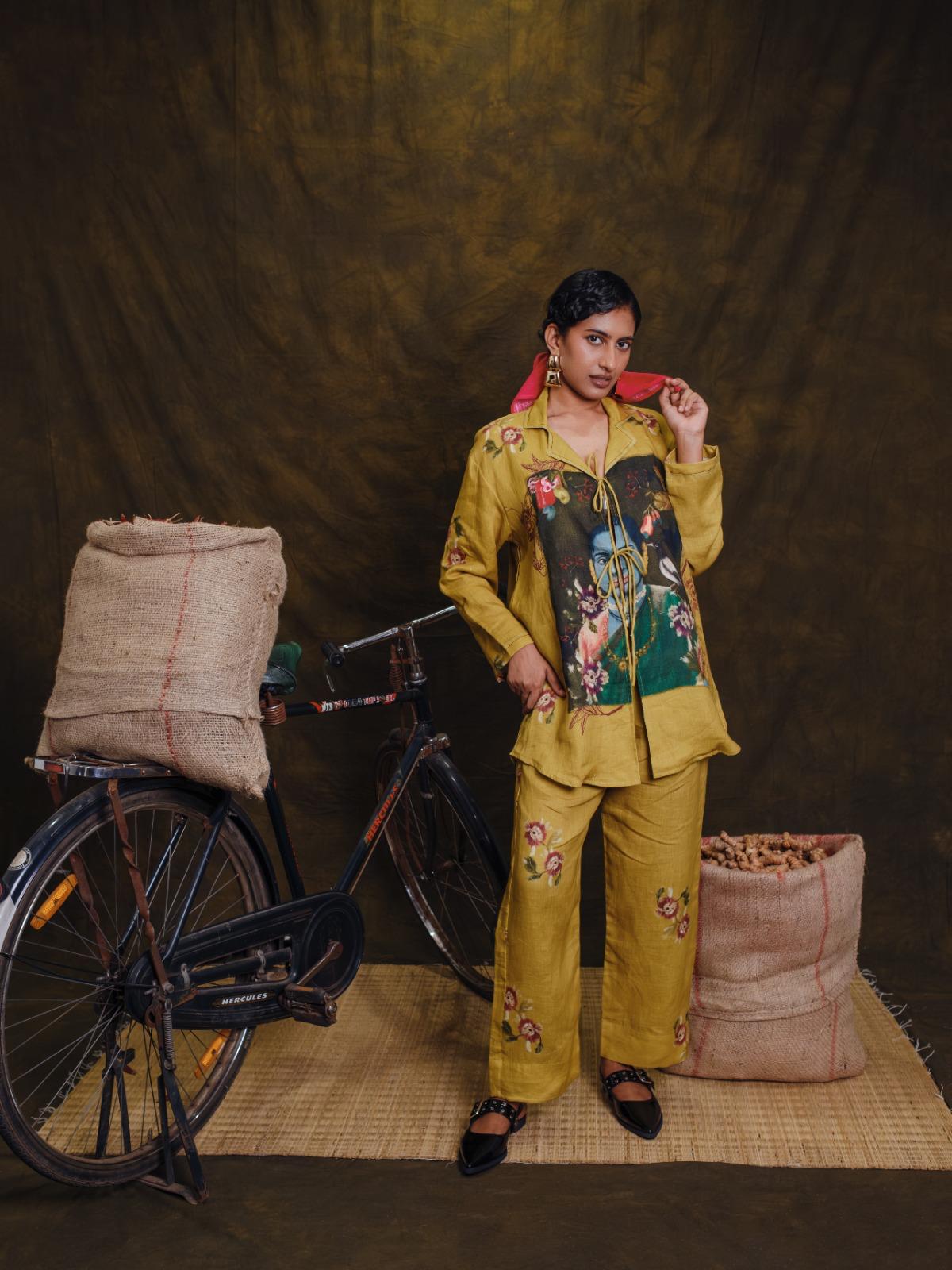 Manjal front tie top