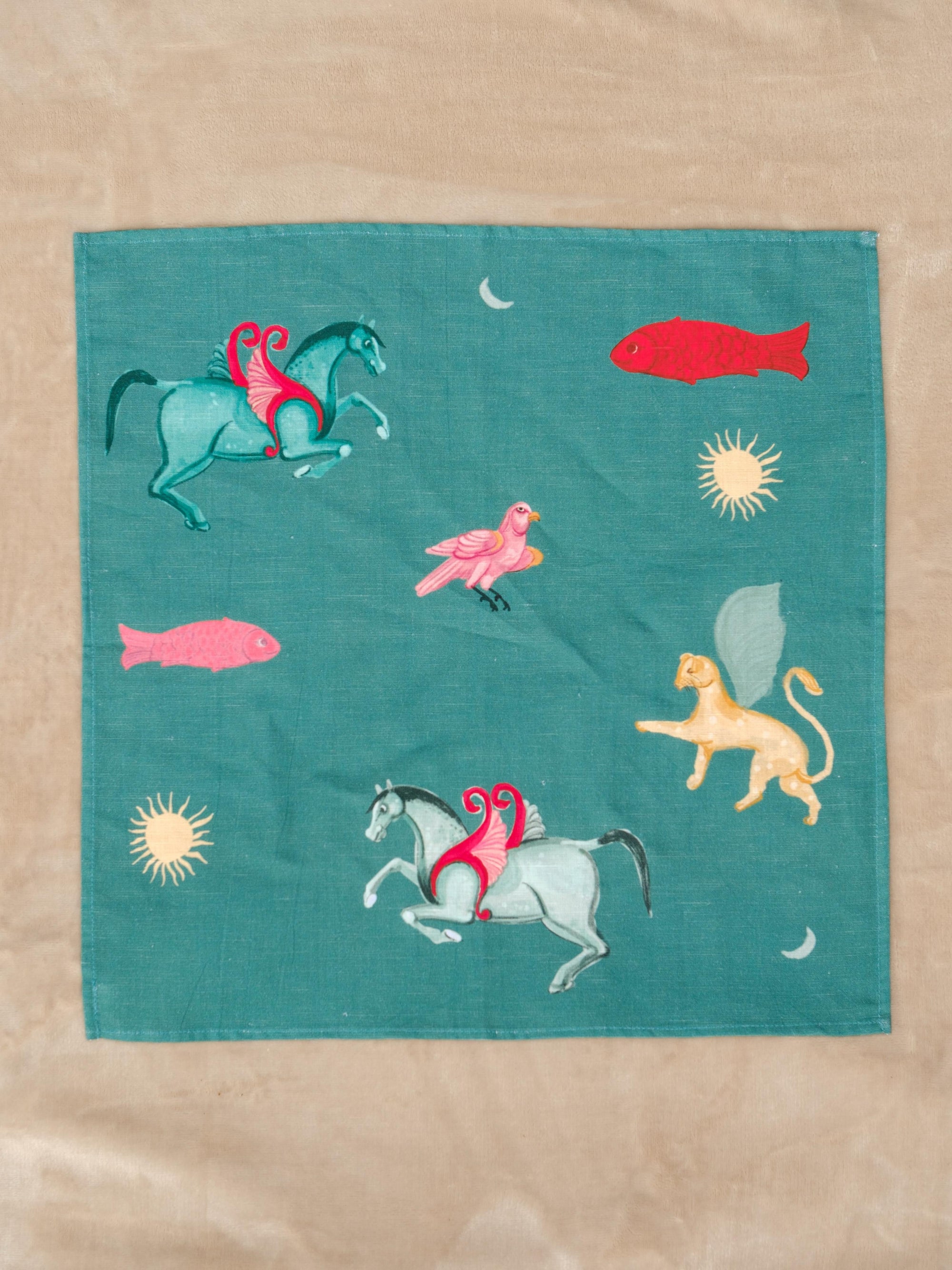 🎁 Feather & stars set of table napkins (100% off)