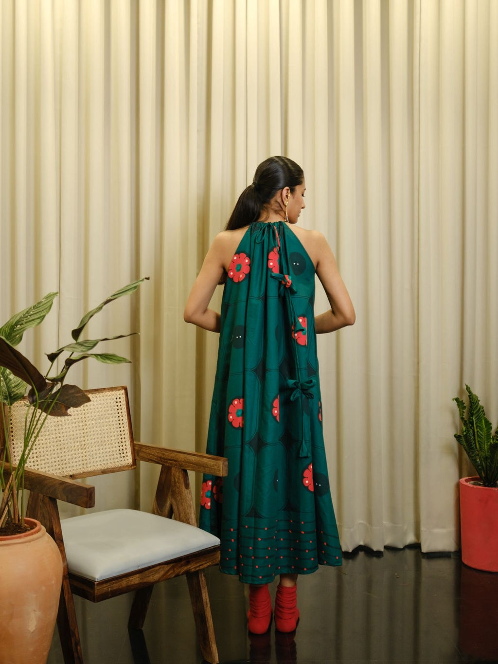 Tira long halterneck